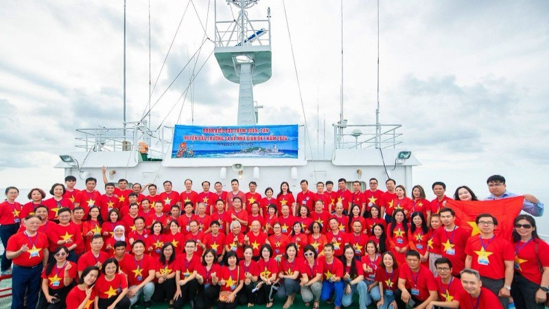 Tự hào và khát vọng đóng góp cho đất nước